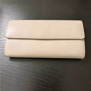 louis vuitton 2001 epi leather sarah wallet new with tags